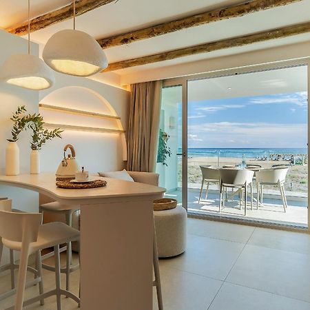 Apartamentos Azul Castelldefels Dış mekan fotoğraf