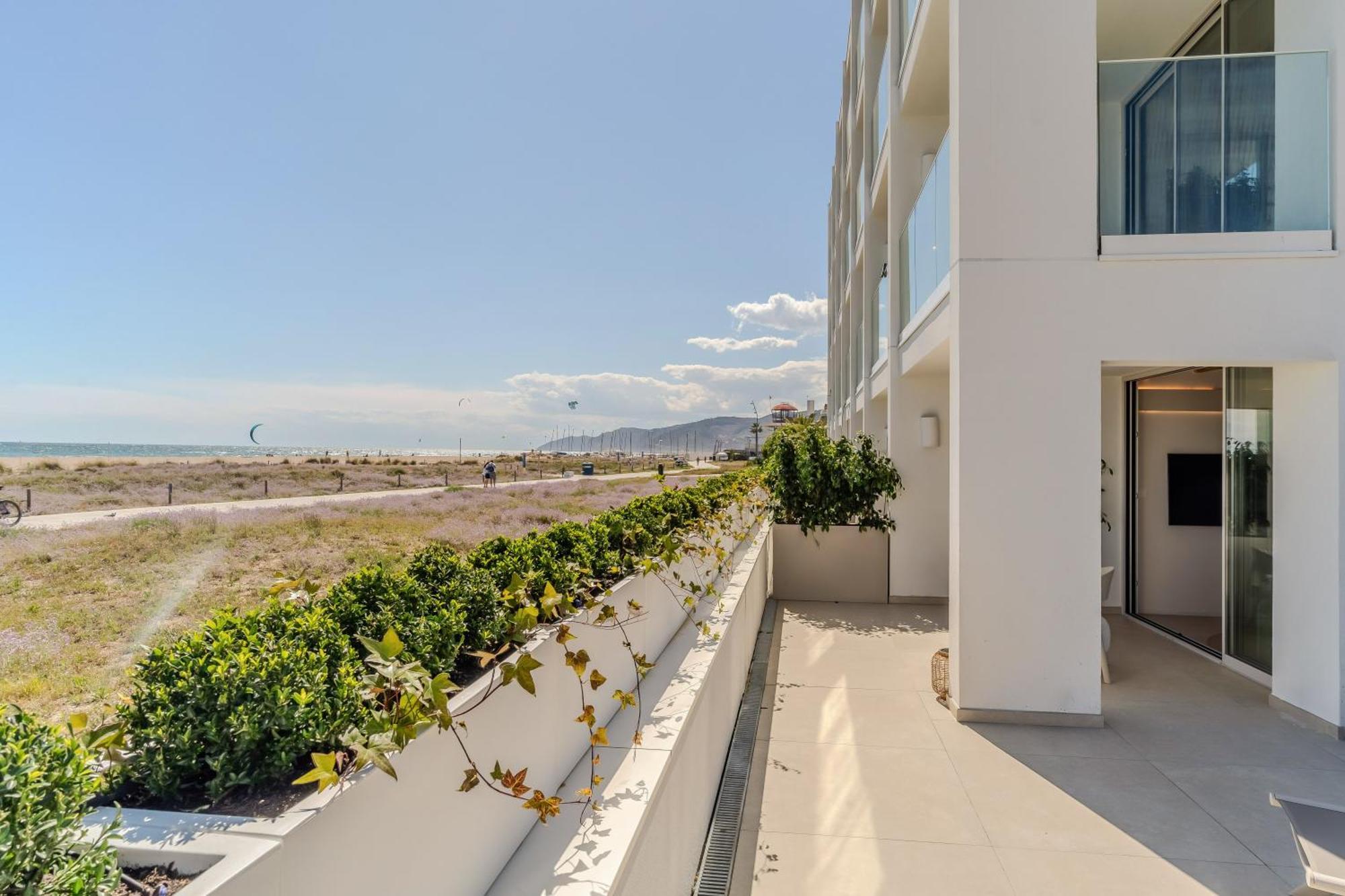 Apartamentos Azul Castelldefels Dış mekan fotoğraf