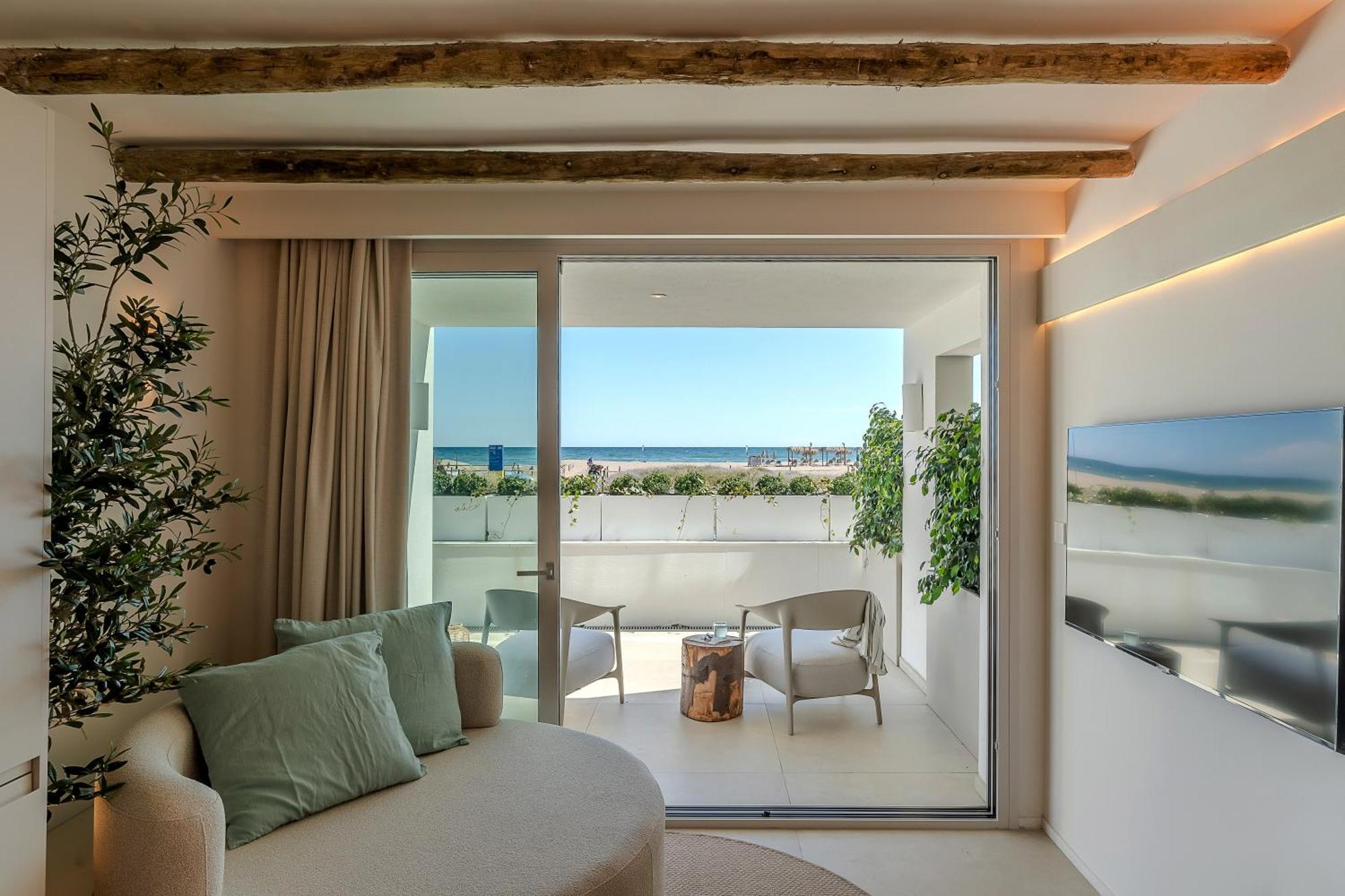 Apartamentos Azul Castelldefels Dış mekan fotoğraf